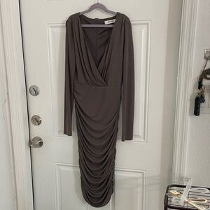 DO+BE Long Sleeve Dress in brown Taupe